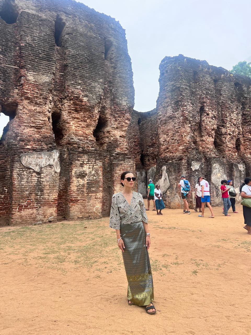 Aurora Tours and Travels