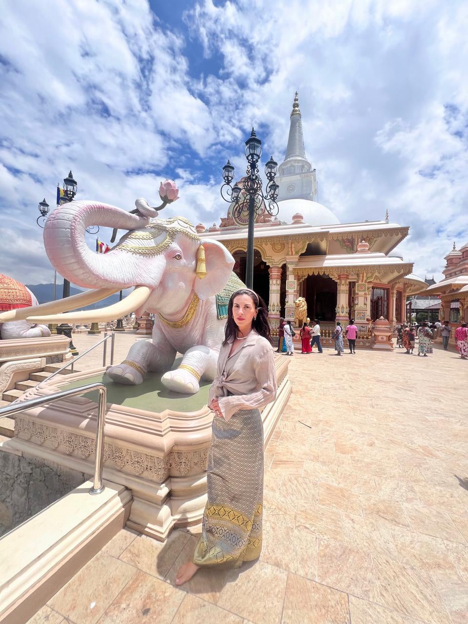 Aurora Tours and Travels